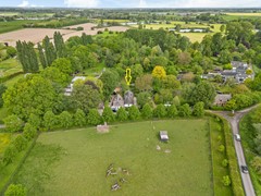 Luchtfoto voorgevel veraf.jpg